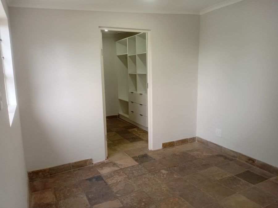 To Let 1 Bedroom Property for Rent in Nahoon Eastern Cape